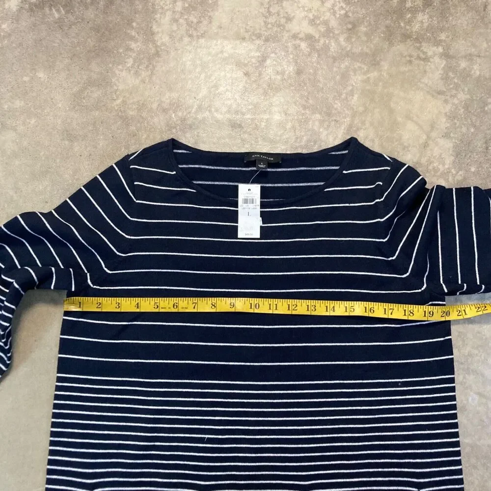 Ann Taylor Sweater Womens Large Navy Blue‎ Striped Welt Pocket Wool Blend